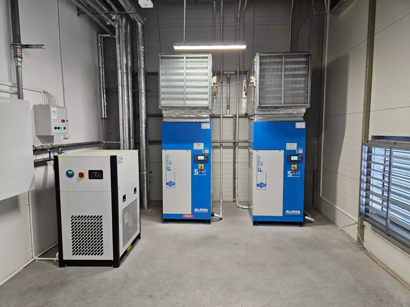 Kompresory w zakładzie produkcji mebli